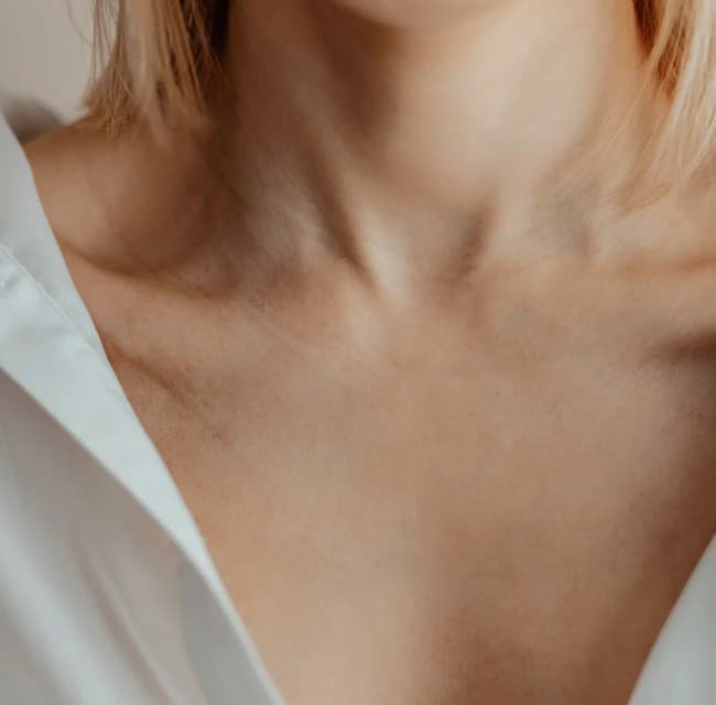 Mit Aminosäuren gegen Falten – Natürliche Unterstützung für ein straffes Hautbild